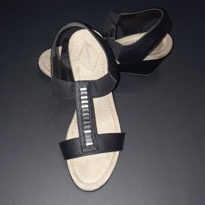 St. John's bay sandals